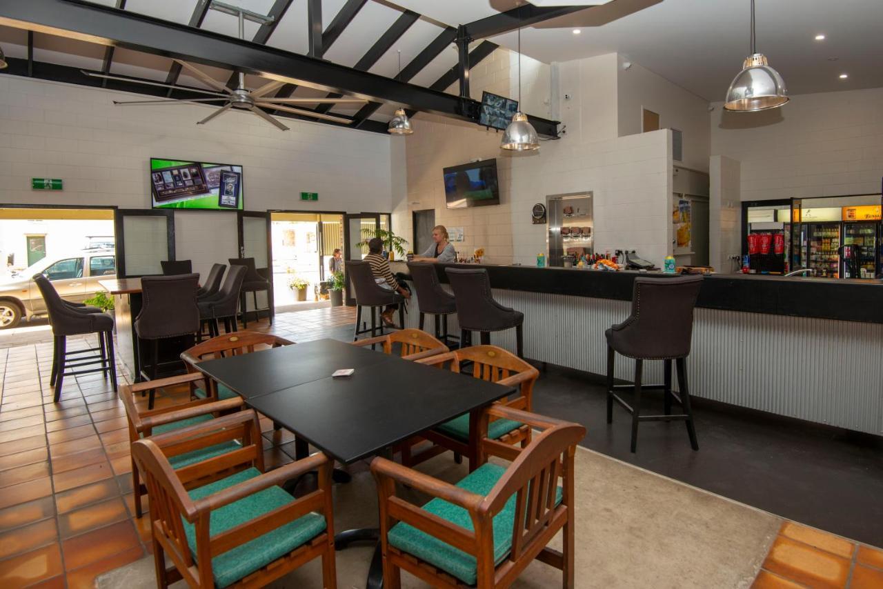 Longreach Most Central Motel 외부 사진