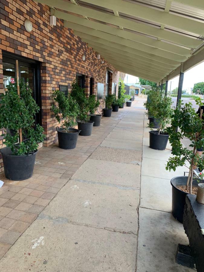 Longreach Most Central Motel 외부 사진