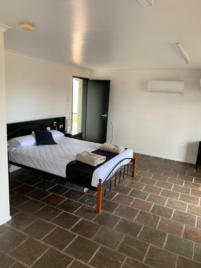Longreach Most Central Motel 외부 사진